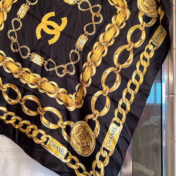 Scarf - Picture 2 of 2